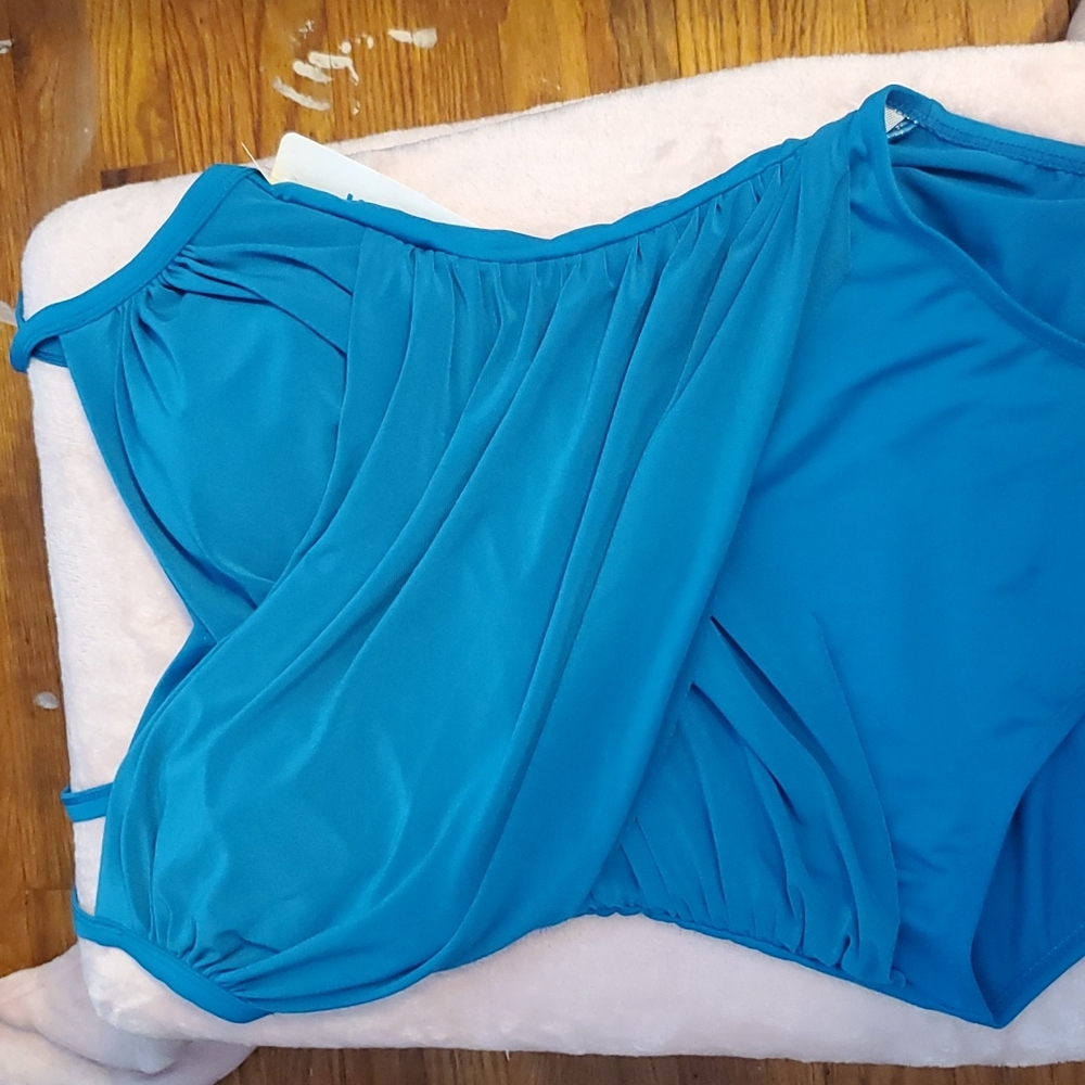 One piece bathing suit